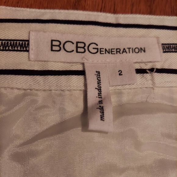 BCBGeneration Striped Double Breasted Mini Wrap Skirt NWOT - Picture 10 of 13